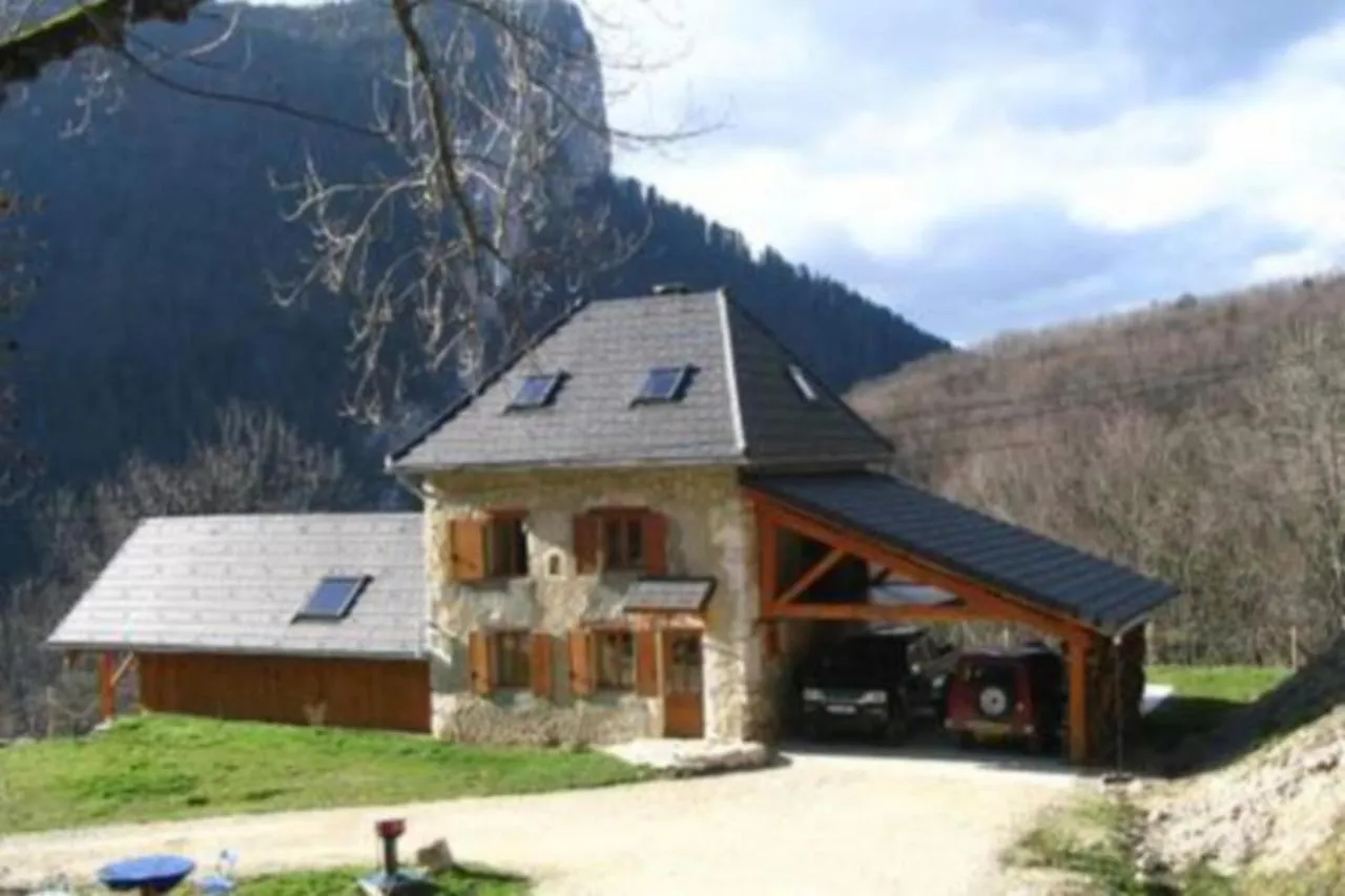 Деревянный коттедж Maison Atypique En Chartreuse Corbel Франция